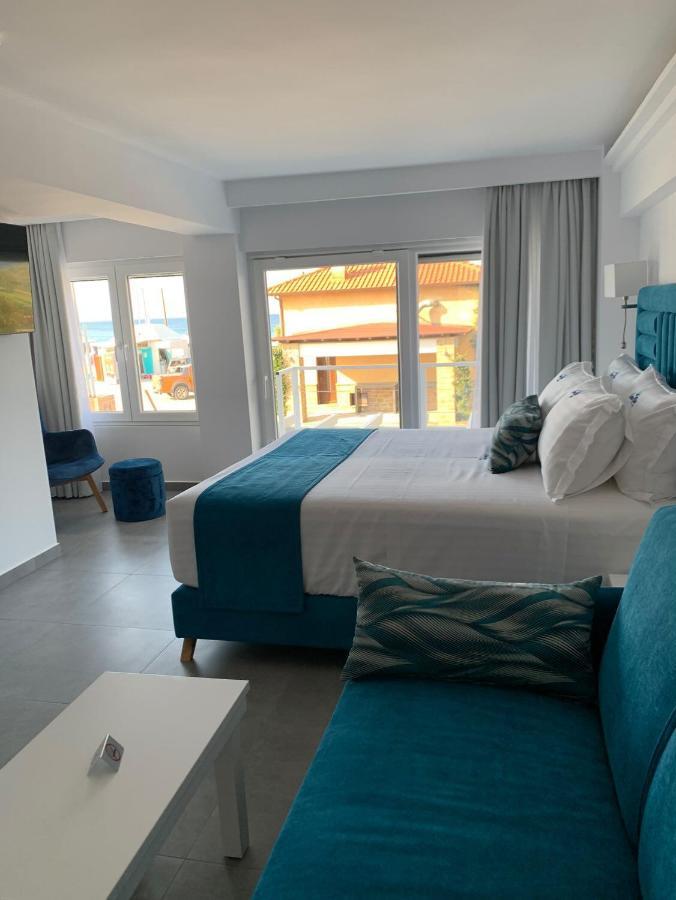 Ocean Blue Apartment